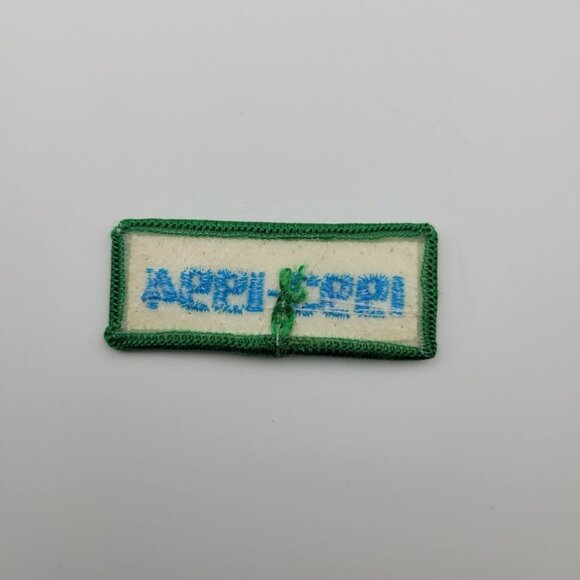 Girl‎ Scout Badge Vintage Patch Brownie 1993 1994 Retro Troop Camp Cookies USA - Picture 2 of 3